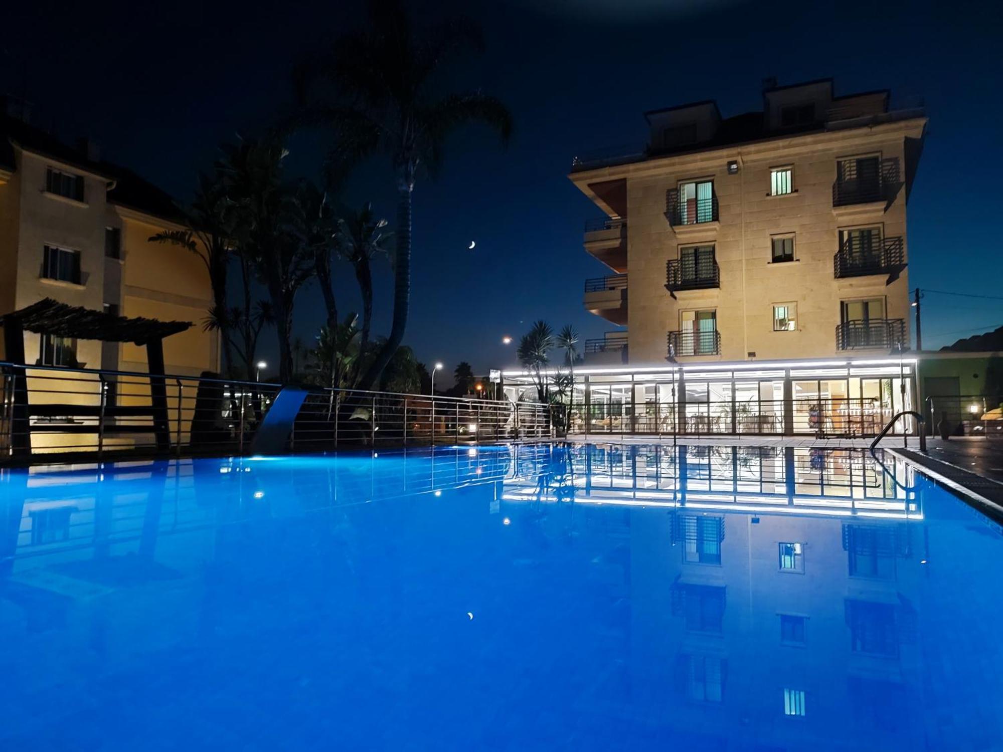 Apartamentos Marsil Монтальво Экстерьер фото